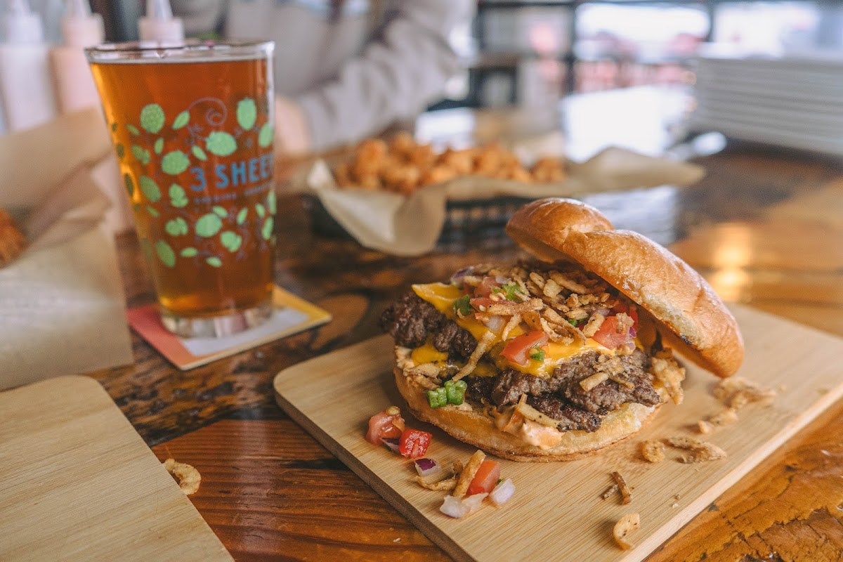 Madhouse Burgers Photos 2